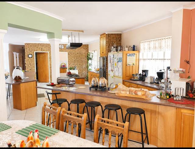 5 BEDROOM FREEHOLD FOR SALE IN CASHAN